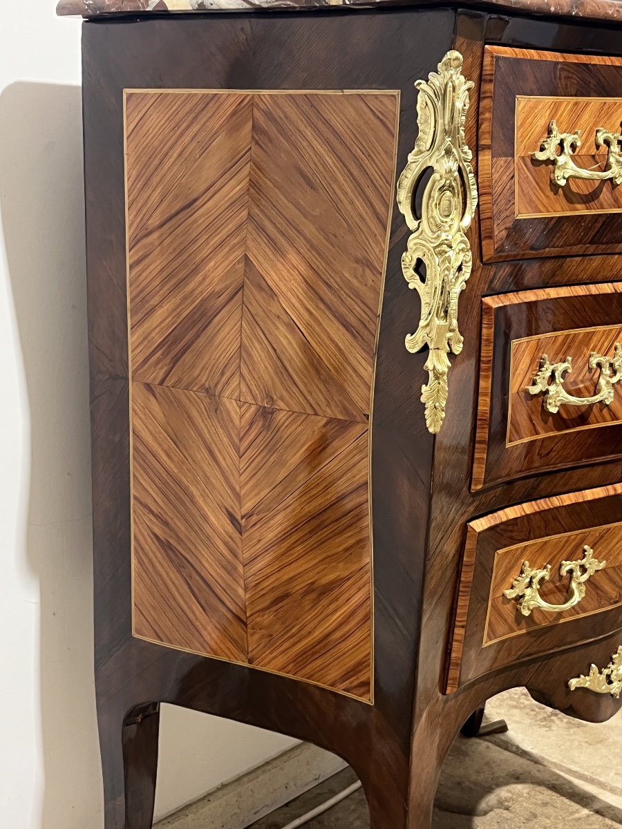 Louis XV Jumping Chest Of Drawers -photo-2