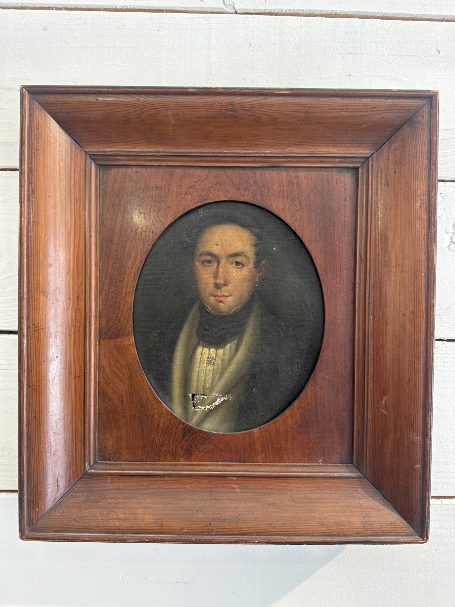 Huile sur toile: Portrait présumé d’un notable.