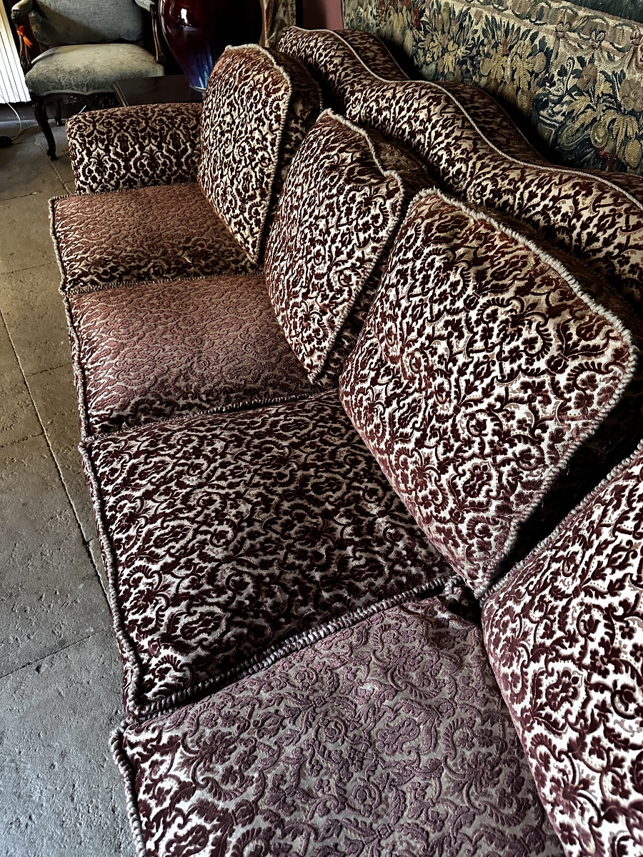 Canapé de style Louis XV en velours façonné cramoisi — fin XIXe / début XXe siècle-photo-4