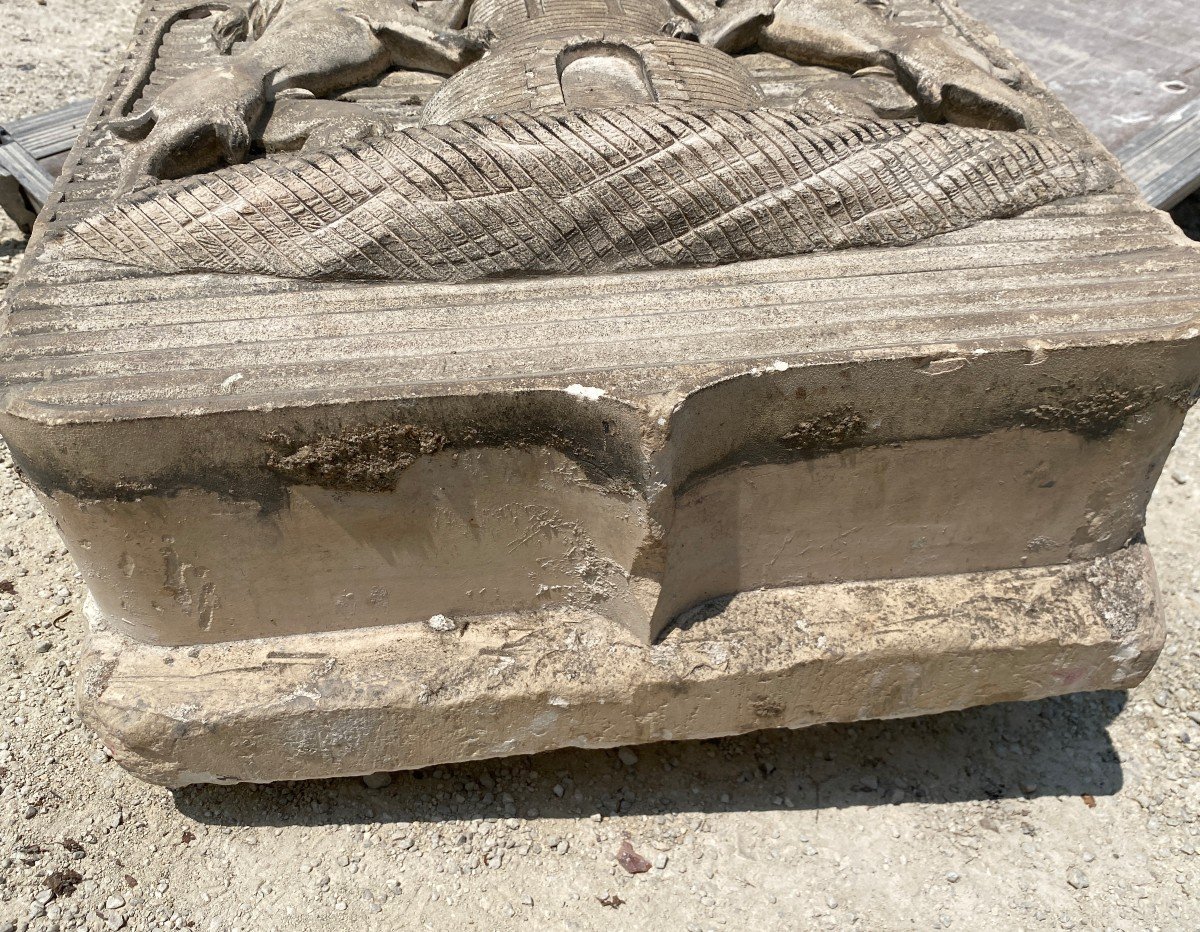 Carved Stone Castle Coat Of Arms-photo-8