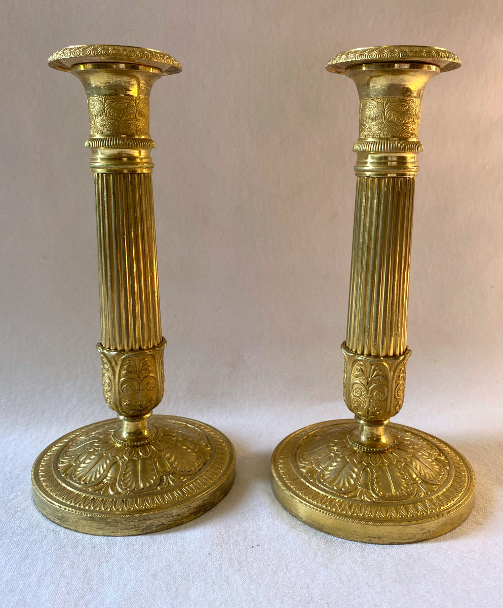 Paire De Bougeoirs Epoque Empire En Bronze Doré