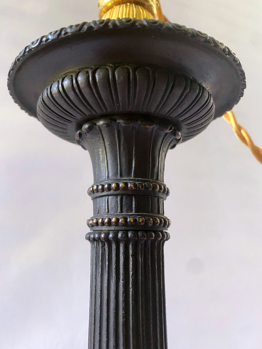 Paire de pieds de lampes en bronze doré et patiné-photo-2