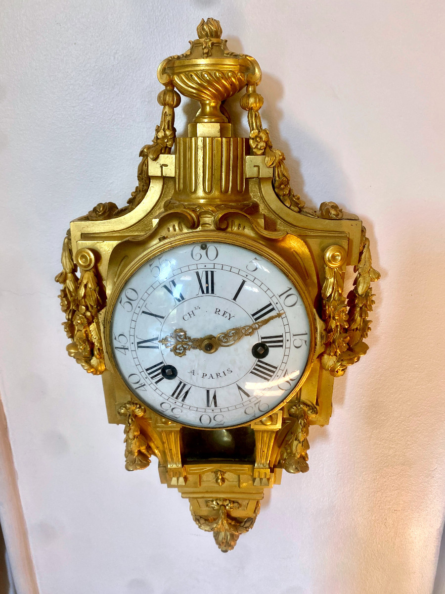 Louis XVI Period Gilt Bronze Cartel Clock-photo-3