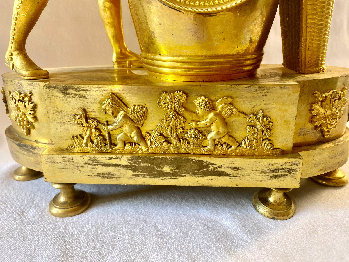 The Winemaker Empire Pendulum In Gilded Bronze-photo-1