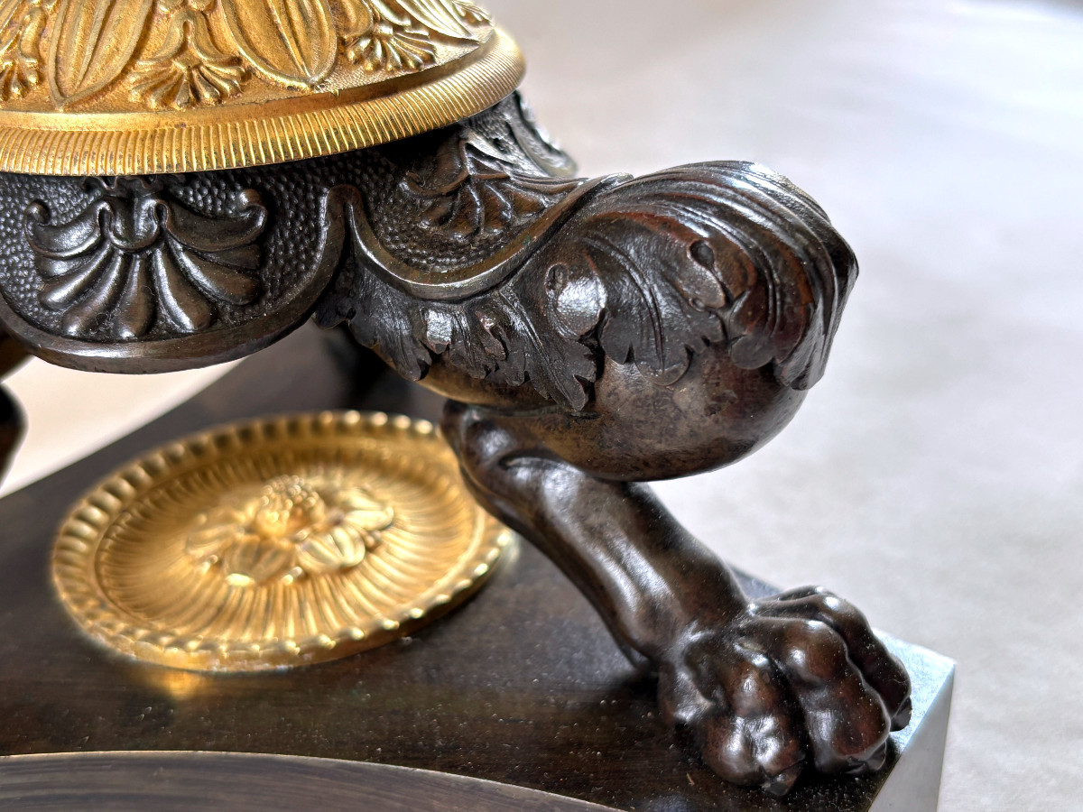 Paire de grands candélabres Empire en bronze doré et patiné-photo-1