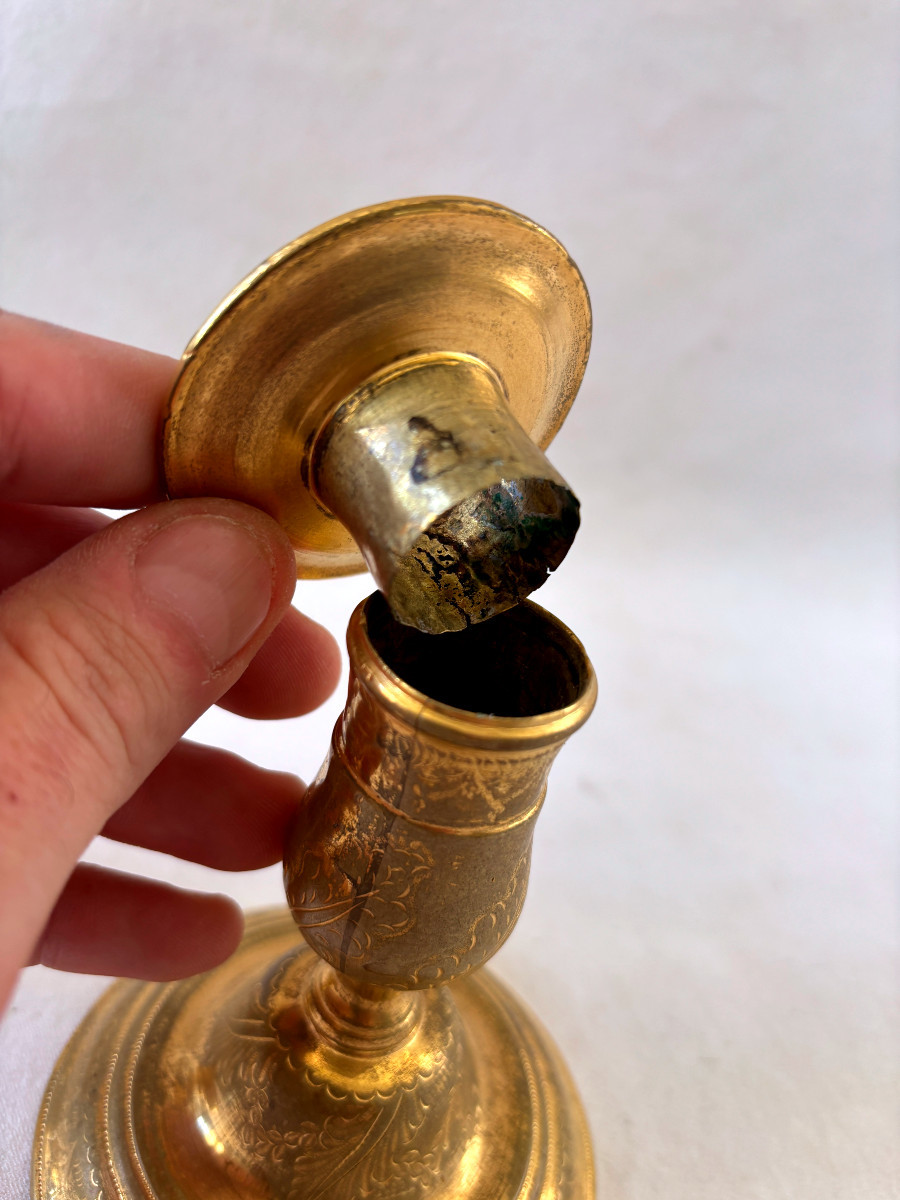 Paire de bougeoirs de toilette époque Louis XVI en bronze doré-photo-5