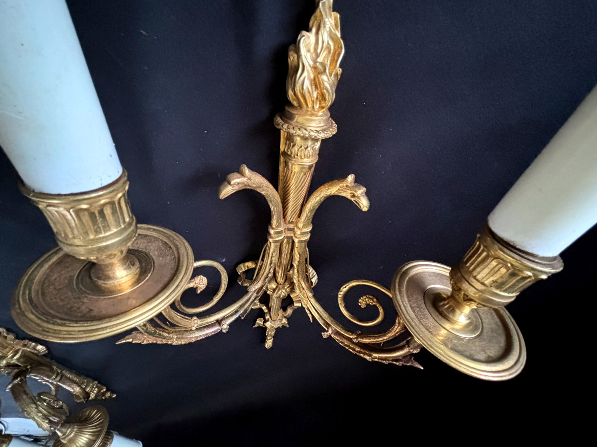Pair Of Louis XVI Style Wall Sconces In Gilt Bronze-photo-3