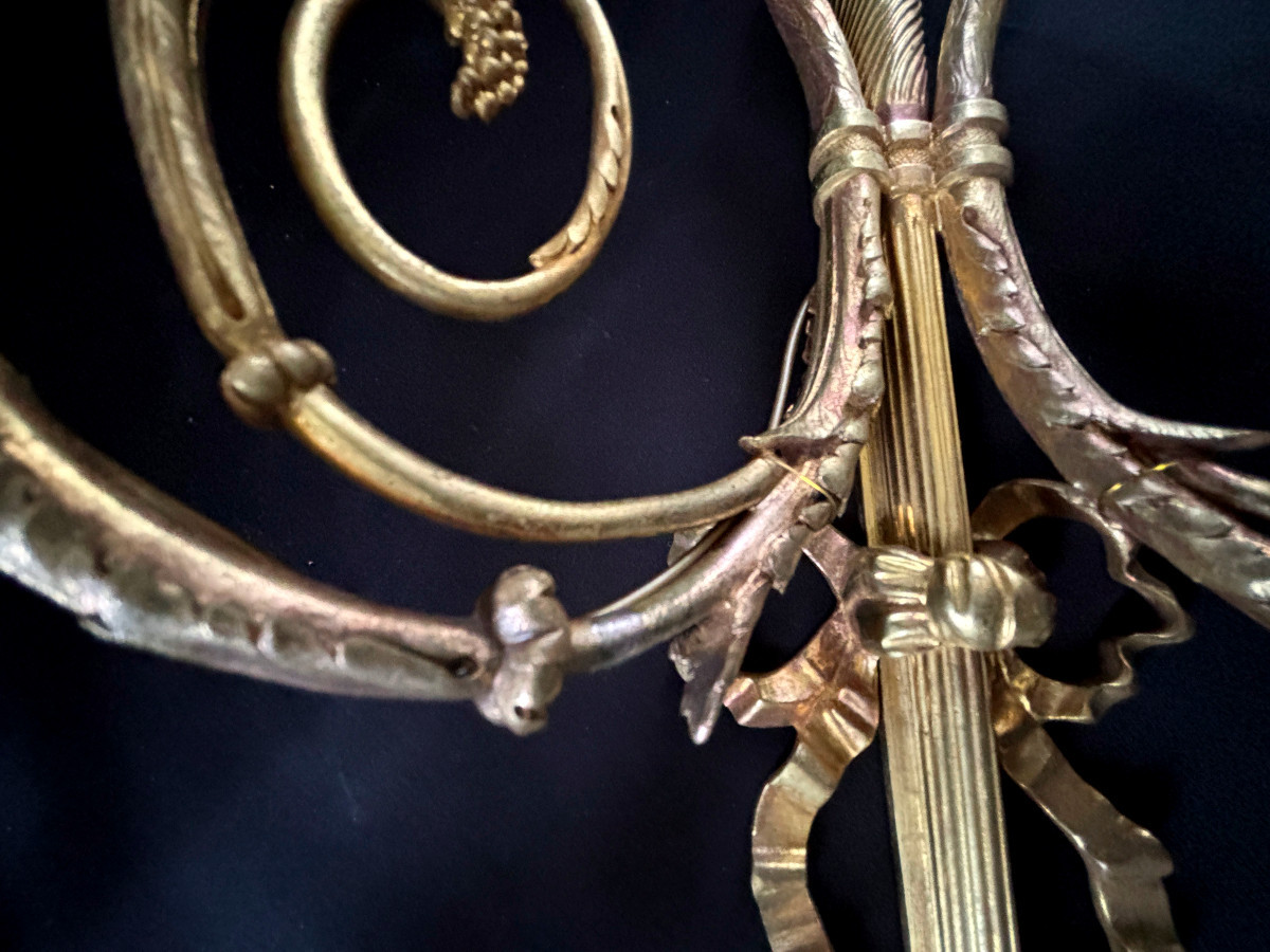 Pair Of Louis XVI Style Wall Sconces In Gilt Bronze-photo-6