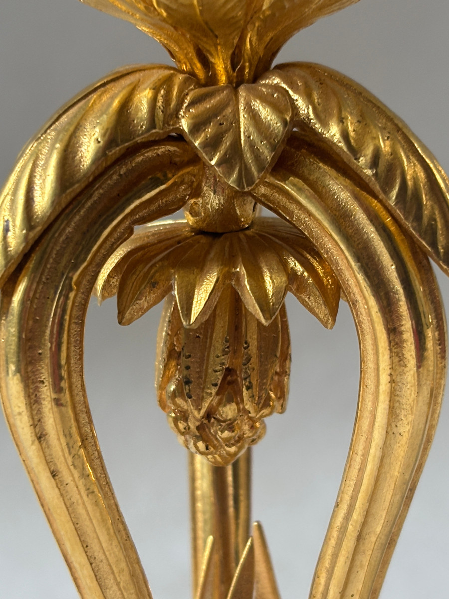 Paire de bougeoirs Directoire en bronze doré-photo-2