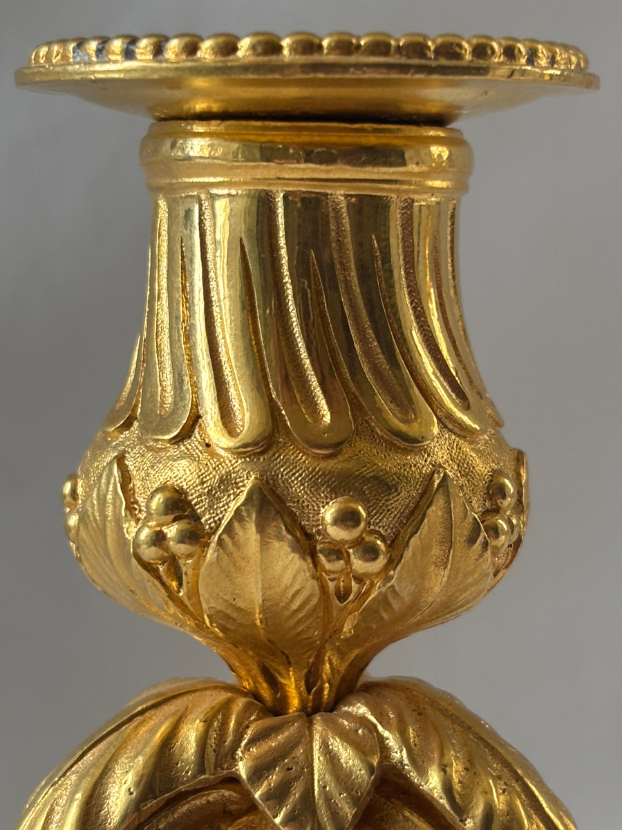 Paire de bougeoirs Directoire en bronze doré-photo-3