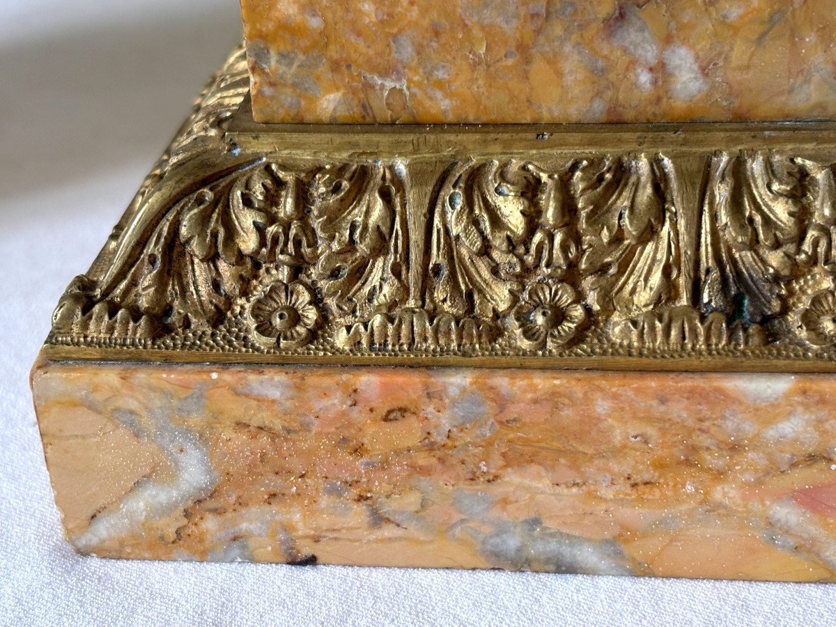 Paire de Grandes Cassolettes en Bronze et Marbre de Sienne-photo-1