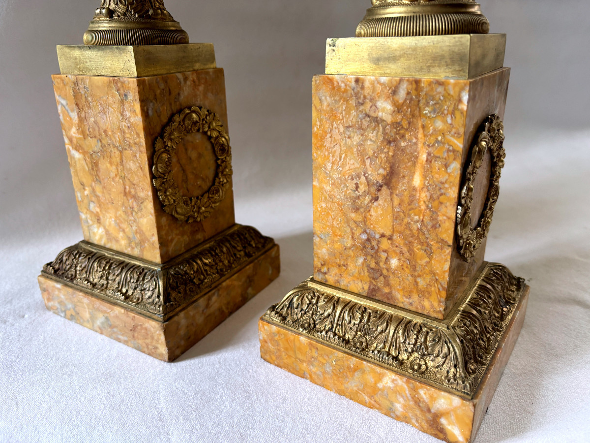 Paire de Grandes Cassolettes en Bronze et Marbre de Sienne-photo-4