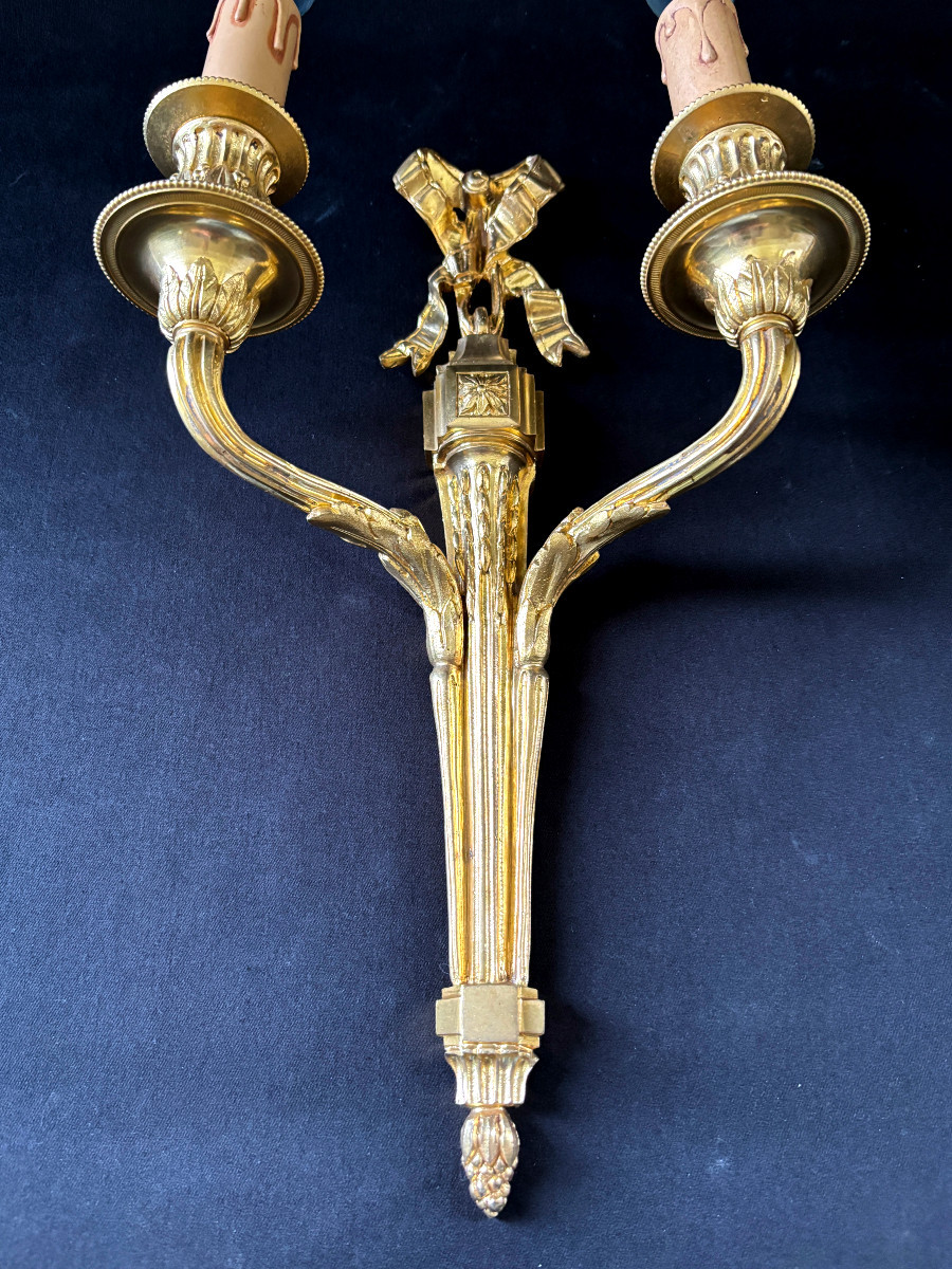 Paire d'Appliques Style Louis XVI en Bronze Doré-photo-2