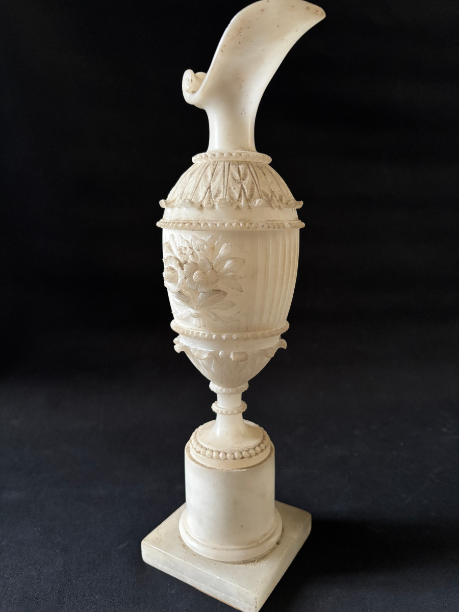 Alabaster Setting, Pair Of Ewers  -photo-3