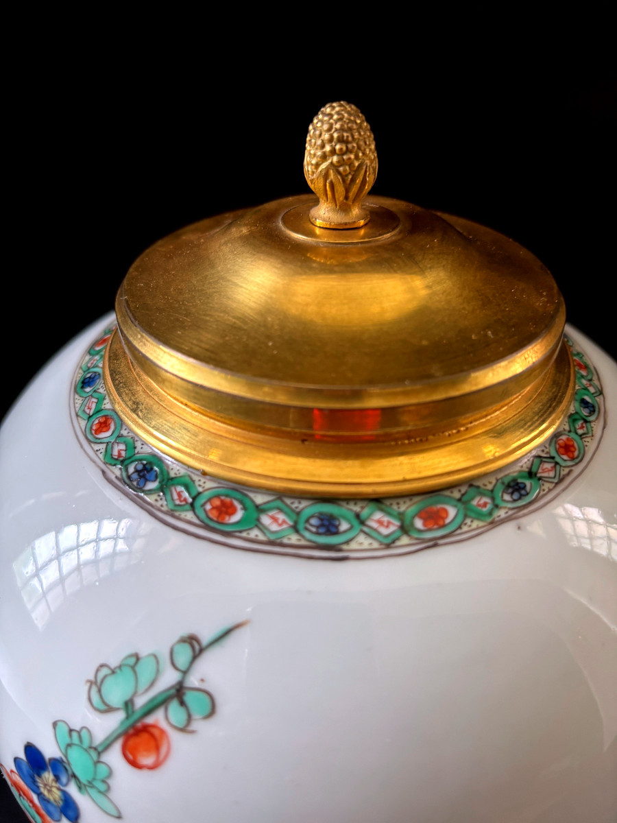 Famille Verte Regency Style Gilt Bronze Mounted Covered Vase-photo-2
