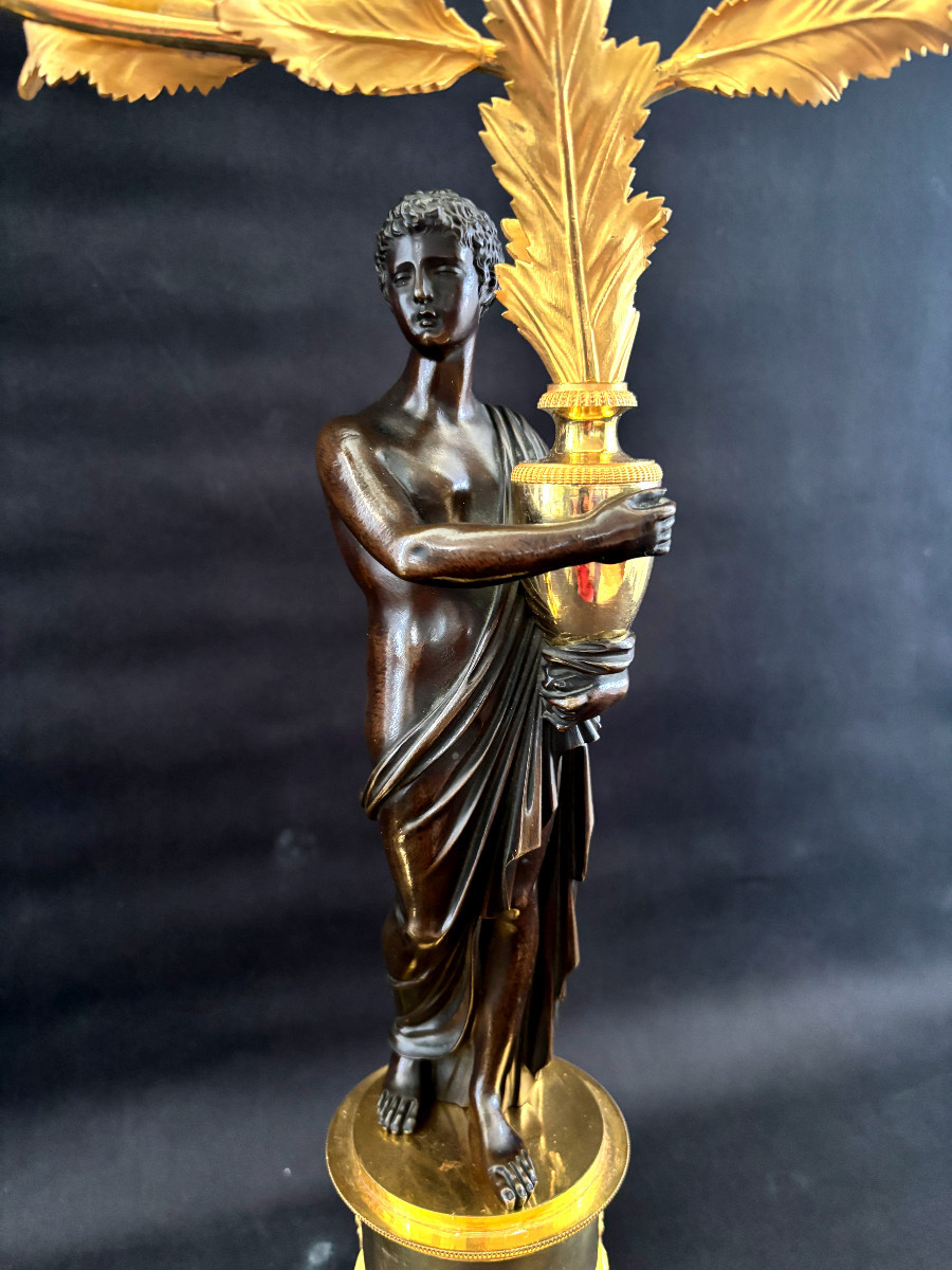 Grande Paire de Candélabres à l'antique en Bronze Doré et Patiné -photo-4