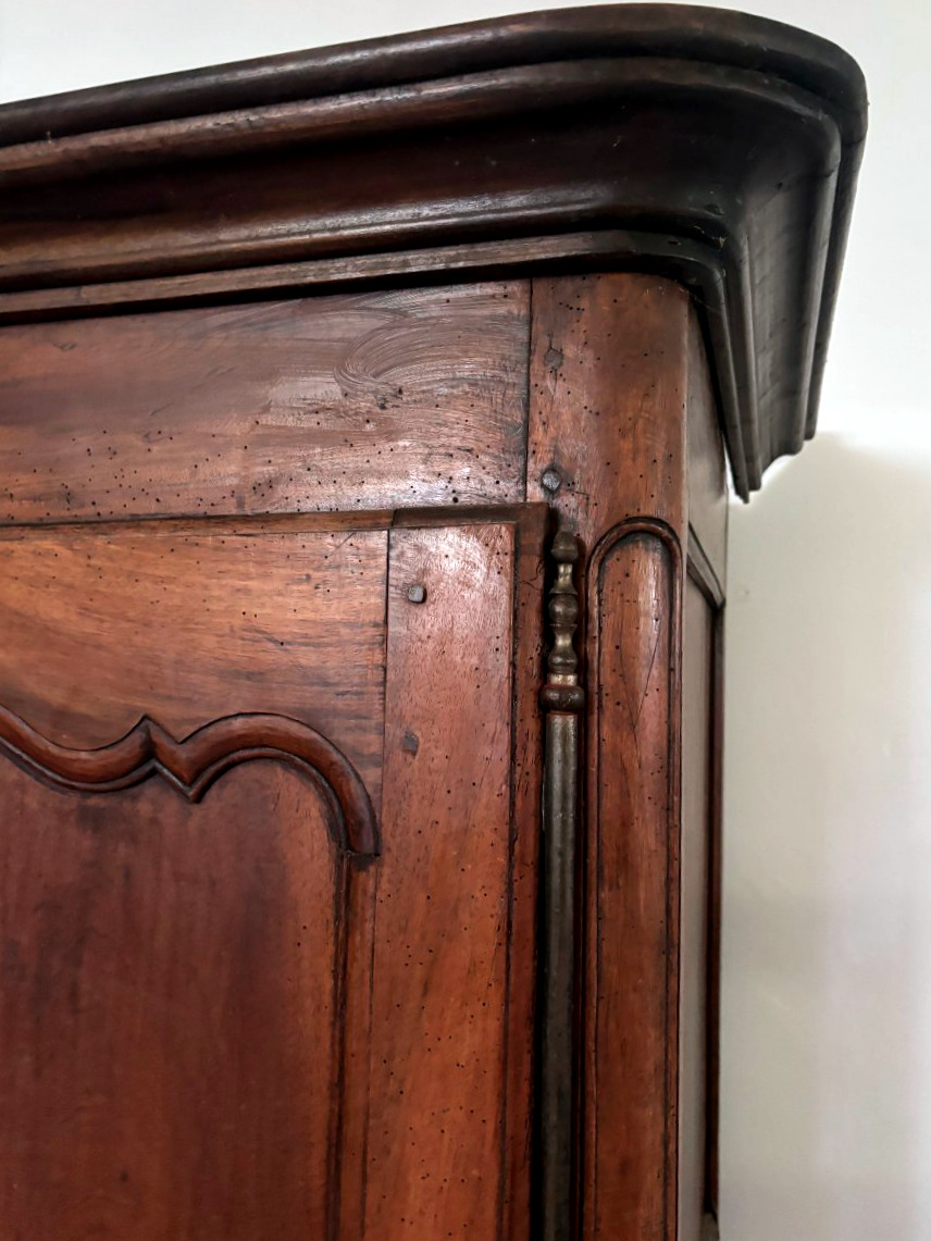 Walnut Bonnetiere-photo-1