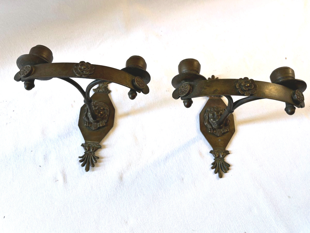 Paire d'appliques Empire en bronze patiné