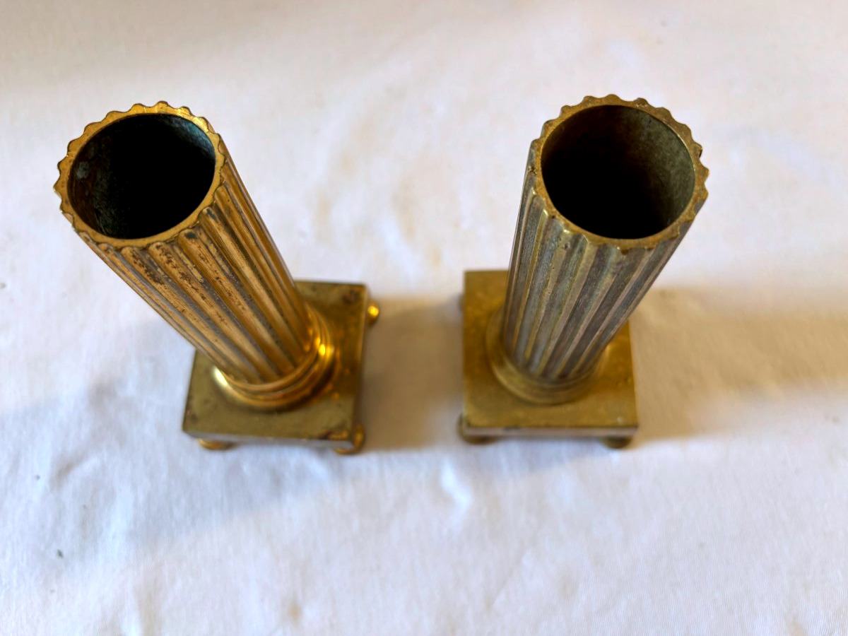 Paire de bougeoirs financier Louis XVI en bronze doré-photo-2