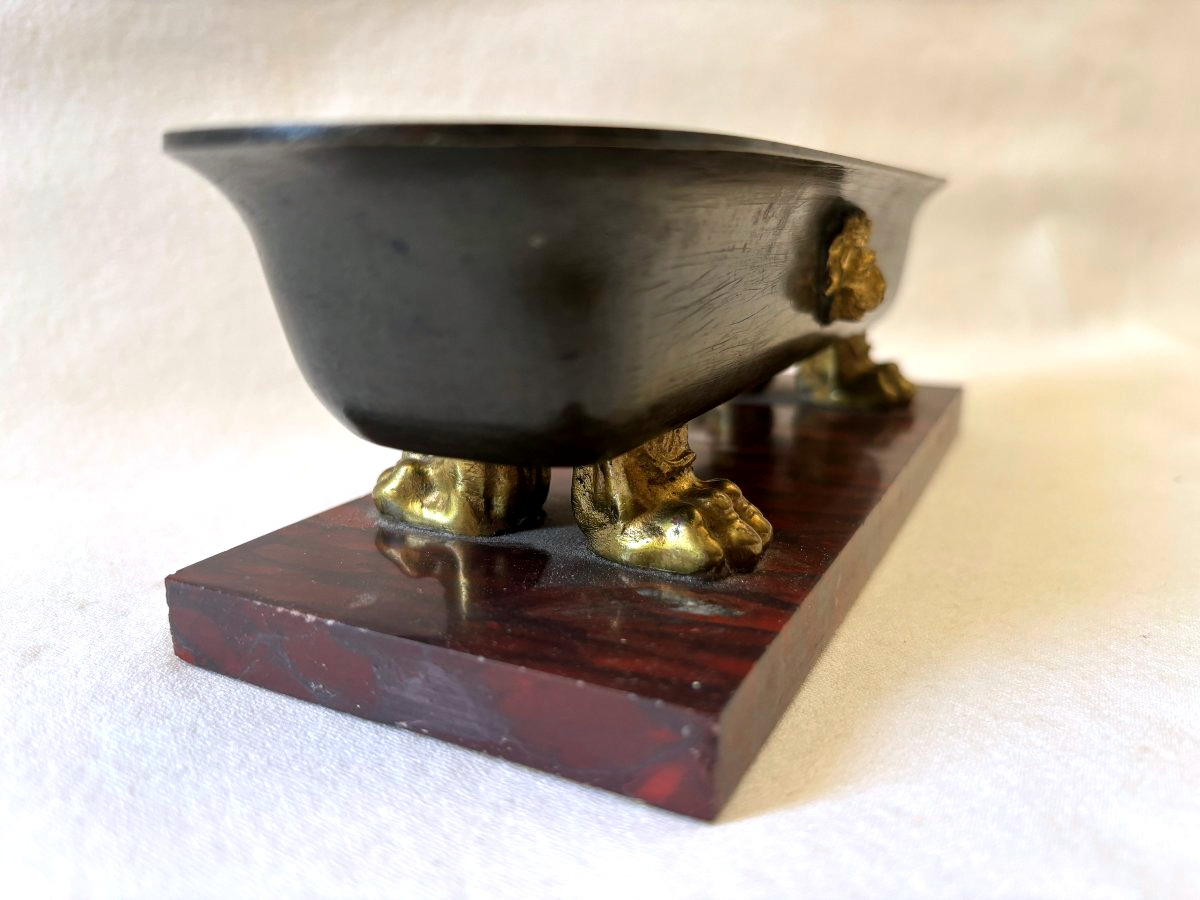 Item From The Grand Tour: Bath, Made Of Bronze And Marble-photo-5