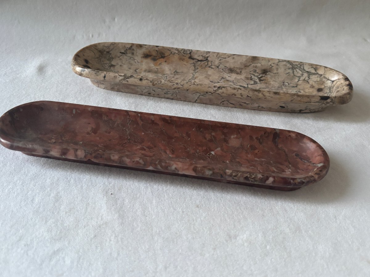 deux porte crayon en marbre