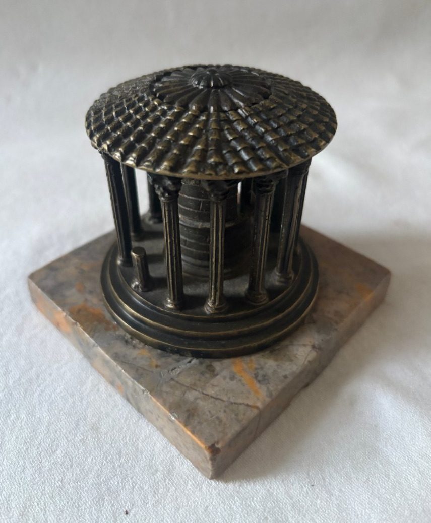 Objet du grand tour temple antique en bronze-photo-2