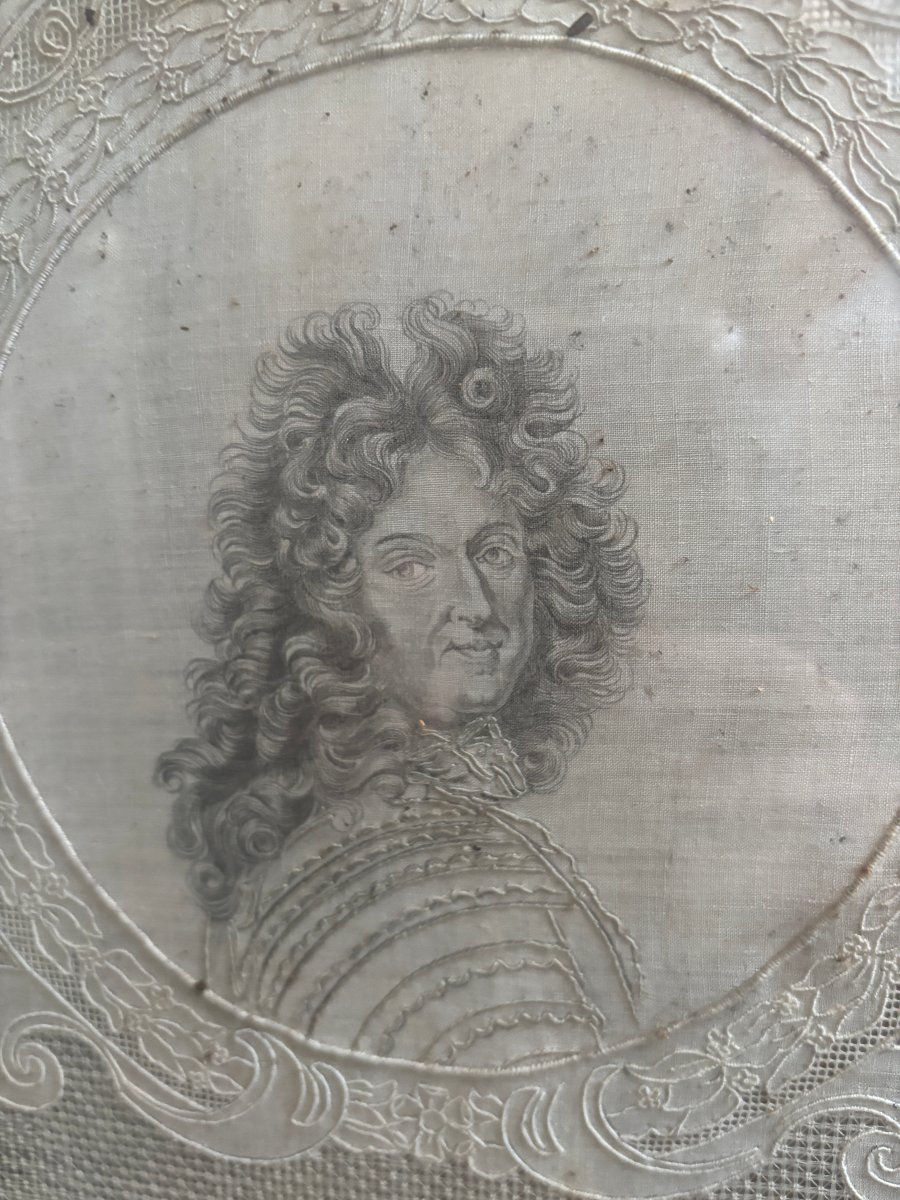 Paravent en acajou et dentelles à profils royal-photo-2