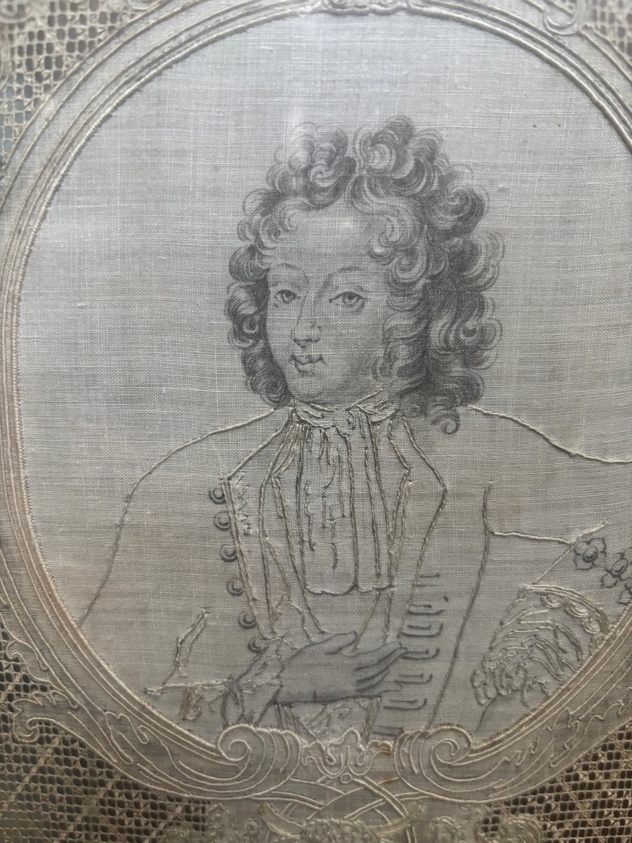 Paravent en acajou et dentelles à profils royal-photo-4