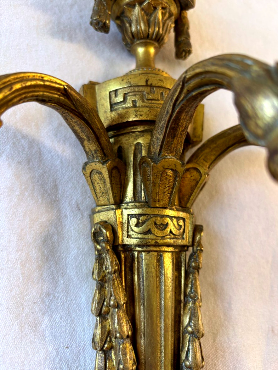 Paire d'appliques en bronze doré de style Louis XVI-photo-3