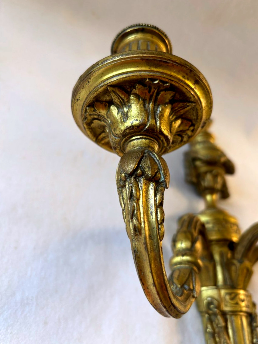 Paire d'appliques en bronze doré de style Louis XVI-photo-2