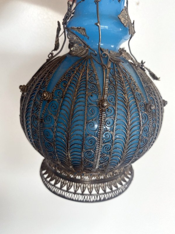 Paire De Vases En Opaline Bleu Et Monture En Argent-photo-2