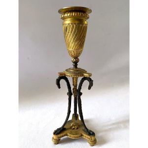 Rare Bougeoir En Bronze Doré Et Patiné