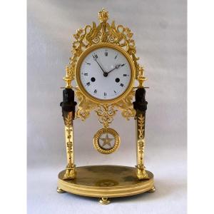 Clock With Caryatids Return From Egypt In Gilded Bronze