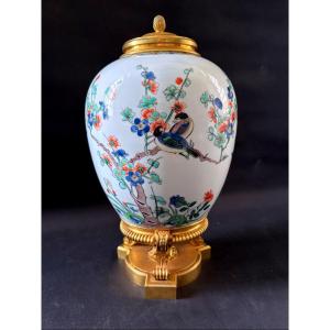 Famille Verte Regency Style Gilt Bronze Mounted Covered Vase