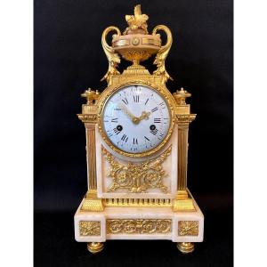 Pendule d'époque Louis XVI En Marbre Et Bronze Doré