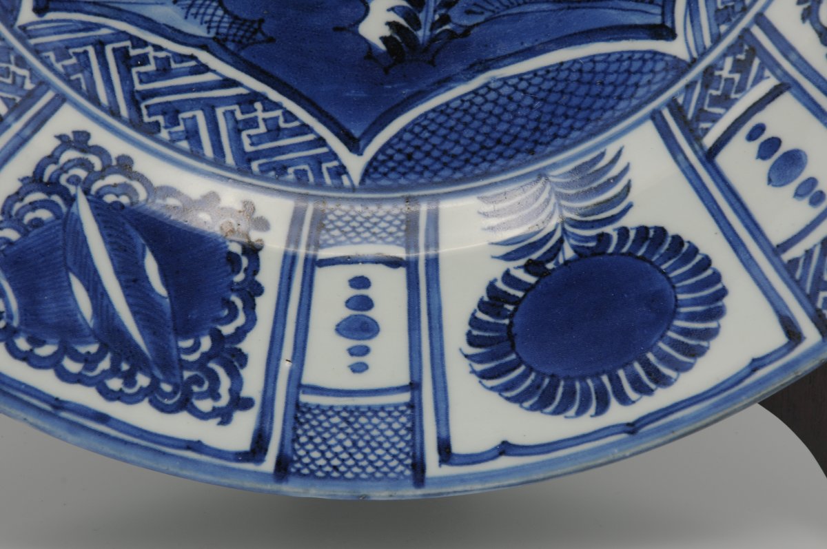 Japon - Grand plat en porcelaine d’Arita à décor 'kraak, époque Edo 1670–1690-photo-2