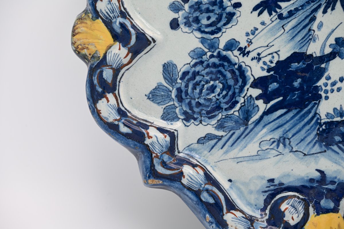 Delft Earthenware Wall Plate With Blue-and-white Decoration And A Polychrome Frame, Mid-18th Century-photo-4