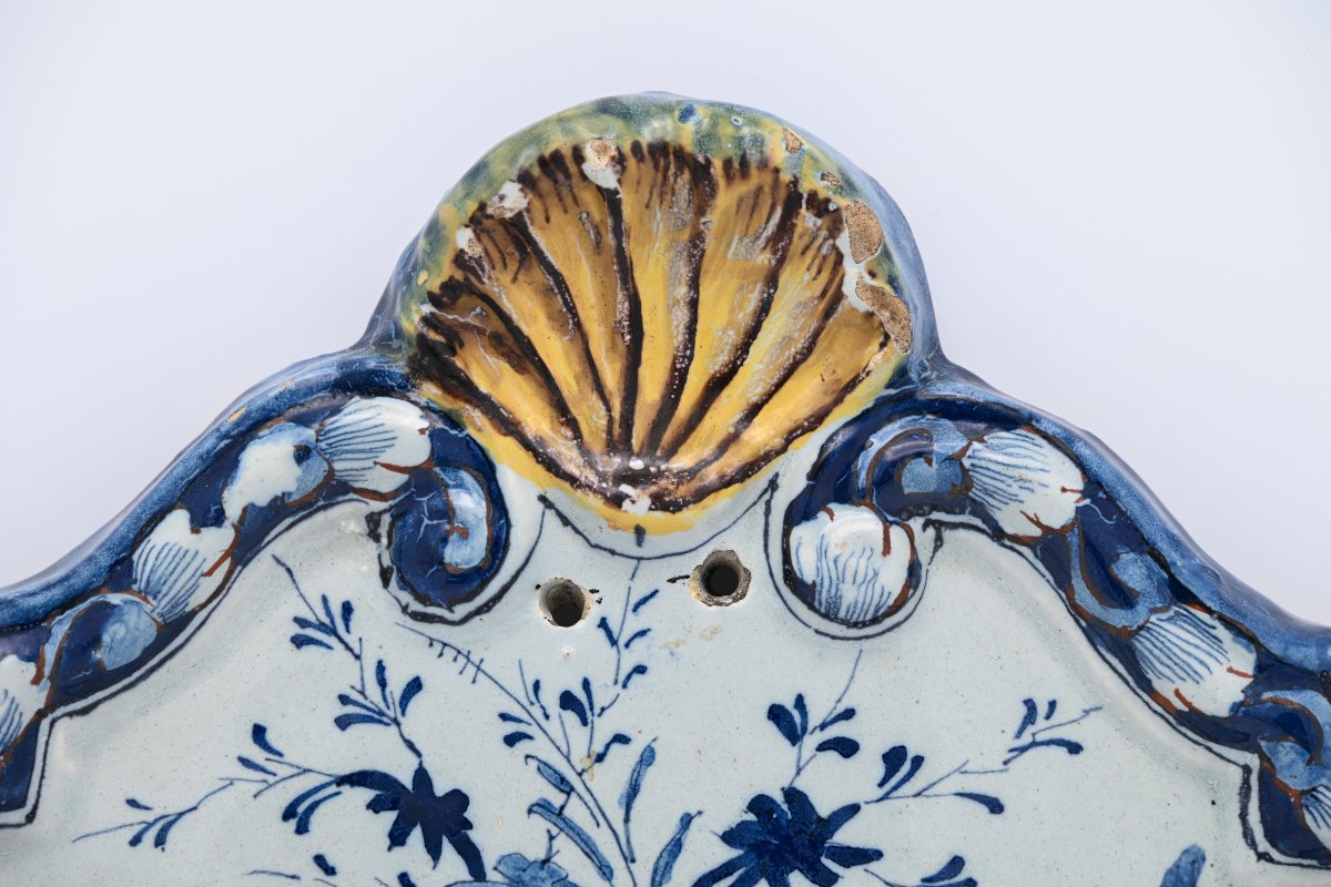 Delft Earthenware Wall Plate With Blue-and-white Decoration And A Polychrome Frame, Mid-18th Century-photo-2