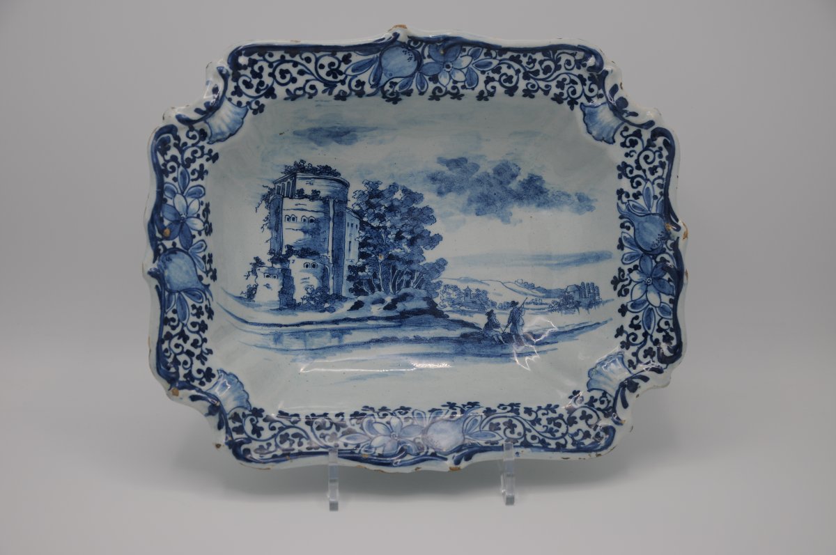 Paire de saladiers rococo en faïence de Delft à décor de paysage italien, milieu du XVIII-photo-3
