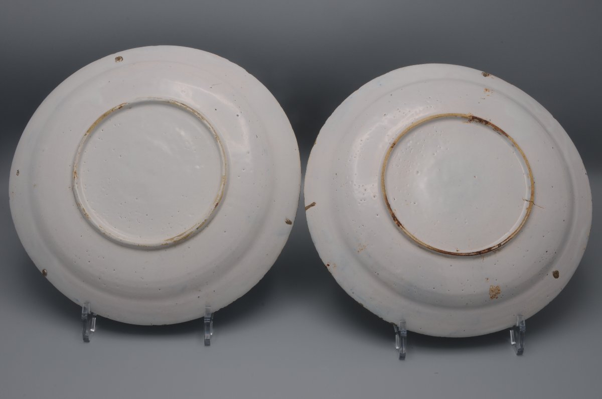 Paire d’assiettes en faïence de Delft, début du XVIIIe siècle-photo-4