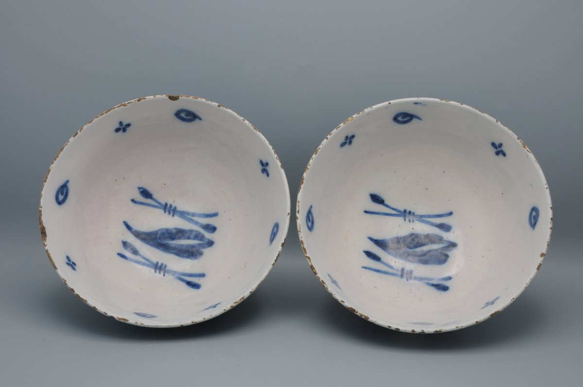 Paire de bols en faïence de Delft en camaieu blue, XVIIIe siècle-photo-2