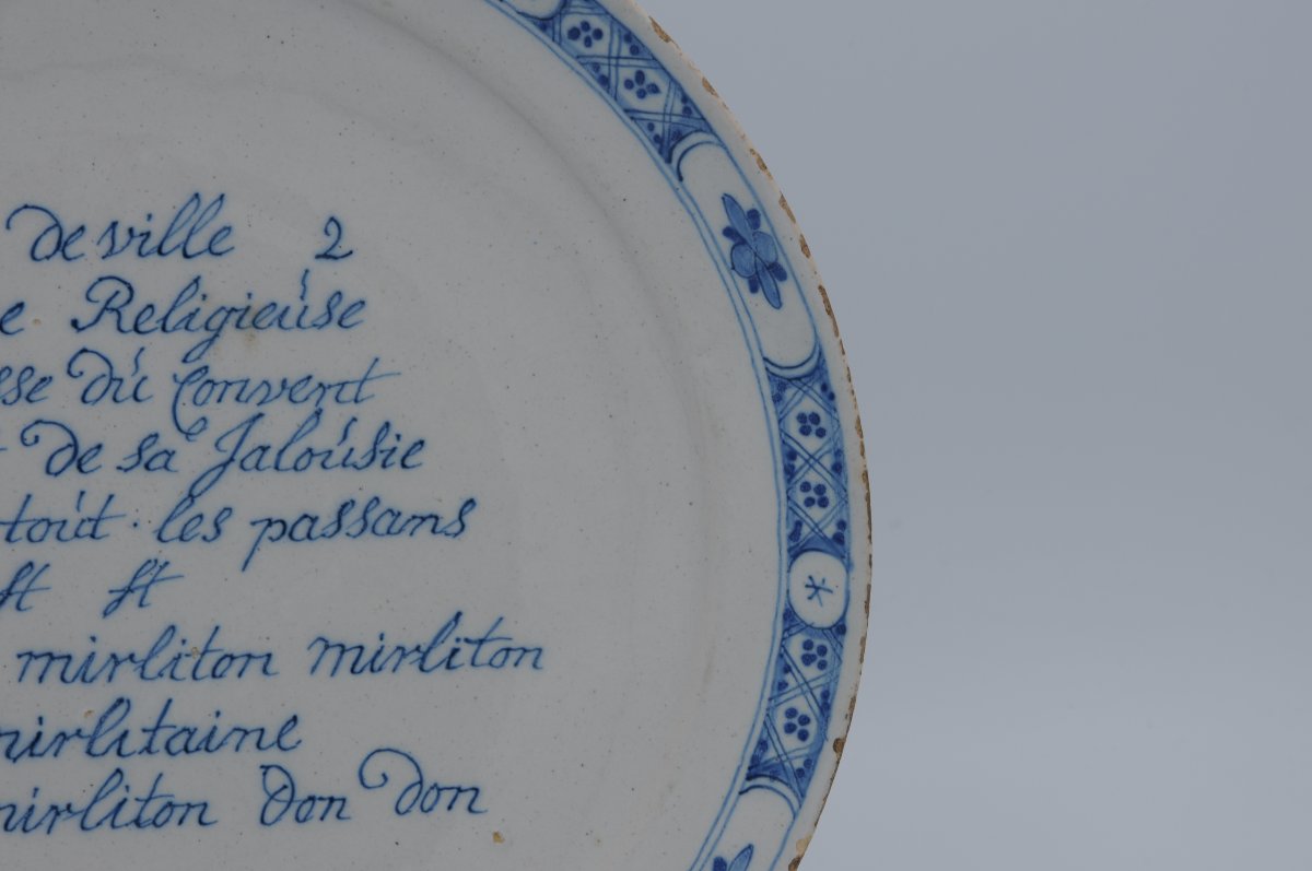 Assiette parlante en faïence de Delft à décor en camaïeu bleu, De Porceleyne Schotel, 1724–1764-photo-4