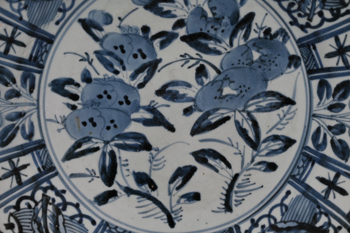 Antique Japanese Arita Blue And White Kraak-style Dish, Edo Period, Circa 1680-photo-7