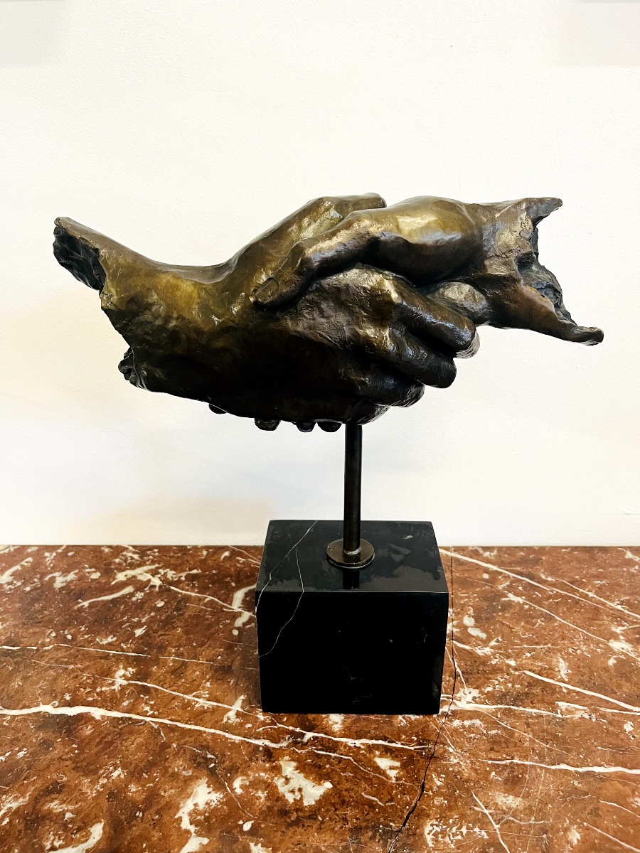 Bronze Sculpture Tribute To Salvador Dali – Handshake-photo-3