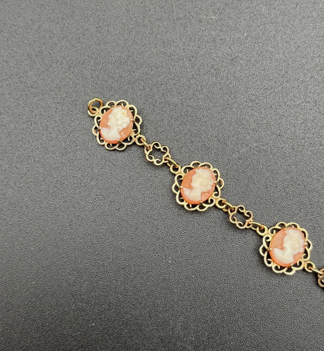 Bracelet camées en or jaune 9K (375/1000)-photo-4