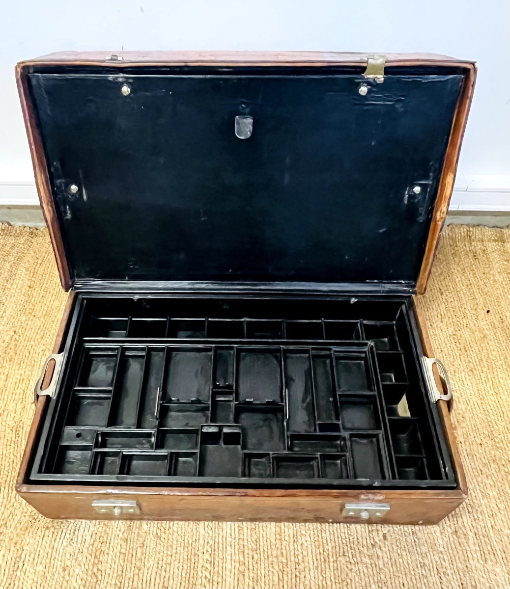 Grande malle en cuir de la maison Gustave Keller-photo-6