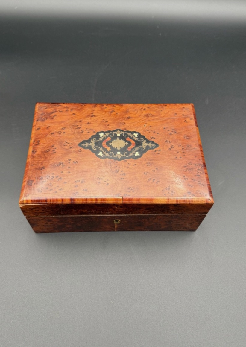 Boîte ancienne en ronce de noyer – Napoléon III – Marquetée-photo-2