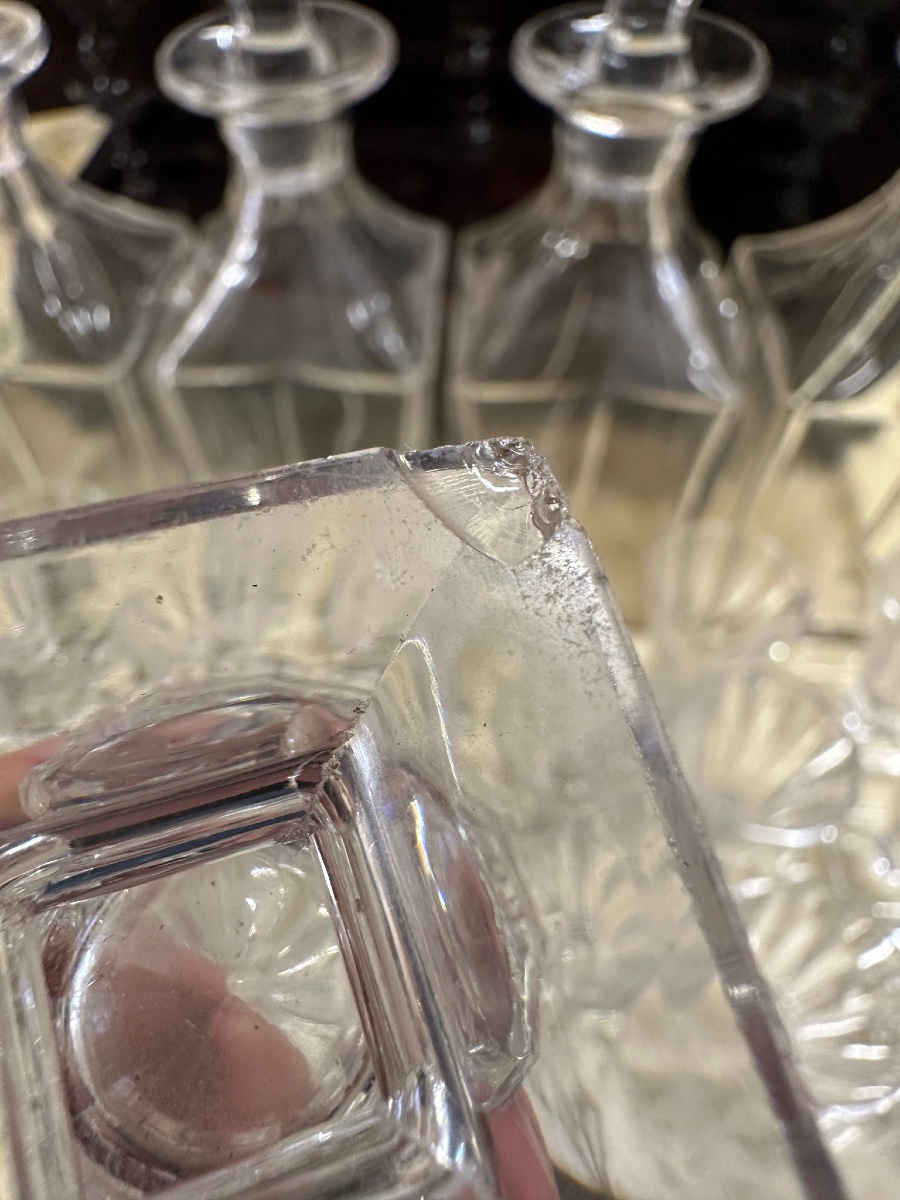 Coffret à liqueur ancien – style Napoléon III – 4 carafes + 15 verres-photo-4