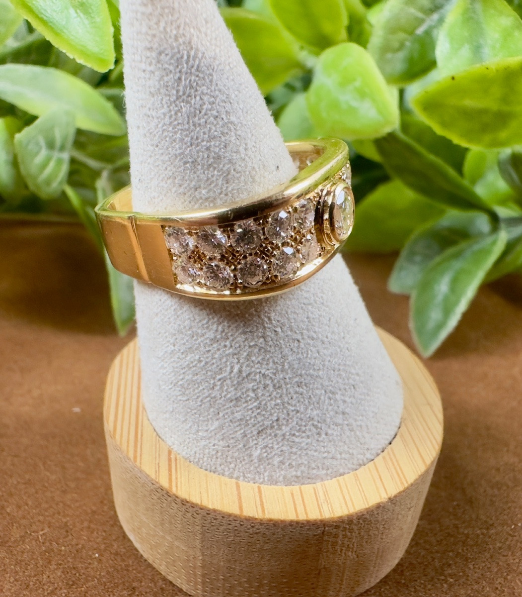 Square Ring In 18k Yellow Gold And Diamonds -photo-3