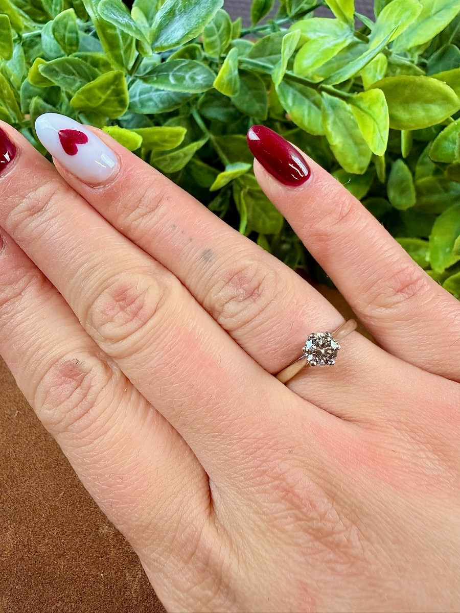 Bague solitaire en or 18K et diamant